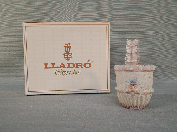 Lladró Caprichos White with Pink Lace Basket #1557