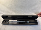 Husky 39103 Micro-Adjusting 3/8" Torque Wrench with Case