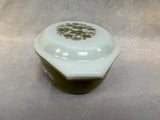 Set of 4 Vintage Pyrex Pieces with Lids - Spring Blossom "Crazy Daisy" Pattern