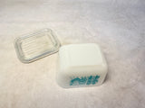 Set of Five Pyrex 501 Refrigerator Dishes with 2 Lids