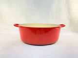 Le Creuset #33 8 - Quart Dutch Oven - Bright Red