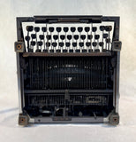 Royal Silent Deluxe Manual Typewriter with Case
