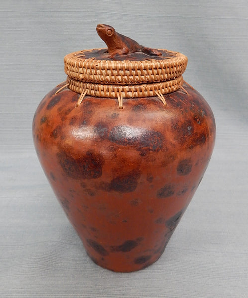 Rinjan Pottery Jar