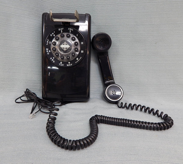 Black Retro Wall Phone