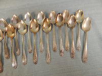 Vintage Rogers Bros. Daffodil Silverplated Flatware Set - 90 Pieces