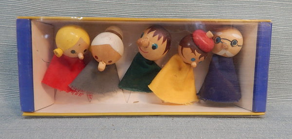 Vtg Creative Playthings People Finger Puppets
