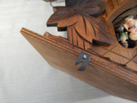 Black Forest Cuckoo Clock Regula 7 Day Birds Maple Leaves Pine Cone Weights