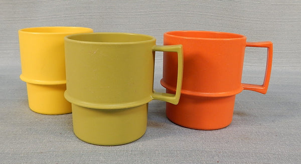 Tupperware Harvest Nesting Mugs #1312 - Set of 3