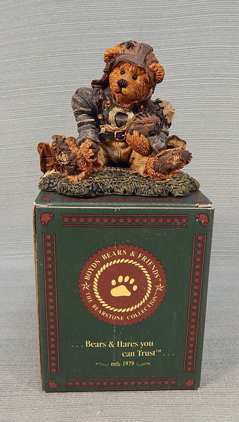 Boyd's Bears and Friends "Knute & the Gridiron"