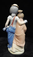 Lladro Pals Forever 7686 Figurine - Repaired