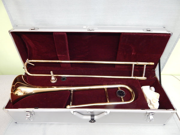 Suzuki Musique Trombone with Aluminum Case