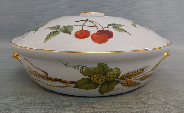 Royal Worcester Evesham Vegetable Dish - Like New Condition