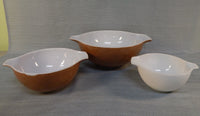 Pyrex Brown Americana Mixing Bowls Set of 3