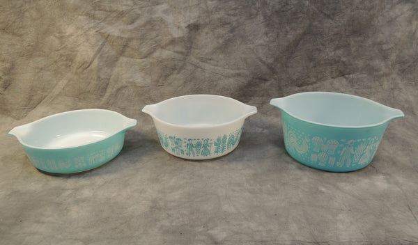 Set of 3 Pyrex "Butterprint" Casserole Dishes