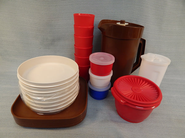 Tupperware Picnic Set - 22 Pieces