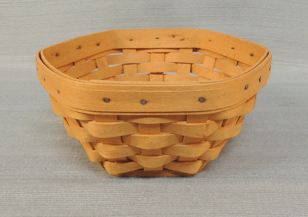 Small Hexagonal Longaberger Basket c. 2000
