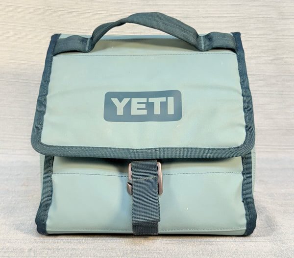 Yeti Day Trip Lunch Bag in Charcoal