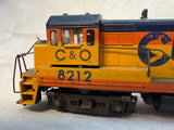 Vintage HO Scale Chessie System Engine and Model Train Box Cars
