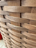1986 Longaberger 22" Hamper Basket with Attached Lid