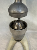 Vintage Hamilton Beach Juice Extractor Model 932