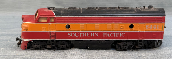 Southern Pacific 6441 HO Scale Locomotive