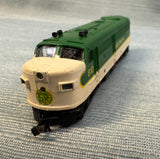 N Scale Model Railroad Set - Lot of 5 Cars