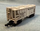 N Scale Model Railroad Set - Lot of 5 Cars