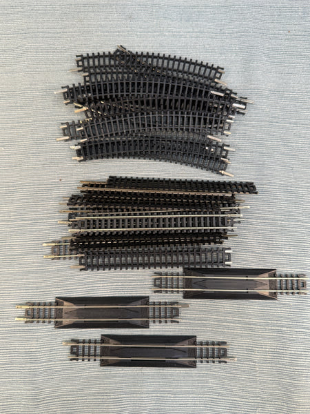 N Gauge Model Train Track - Lot of 28 Sections