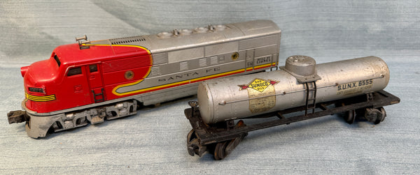 Lionel Santa Fe Locomotive 2333-20 & Sunoco Oil Tanker Car O Gauge Model Railroad