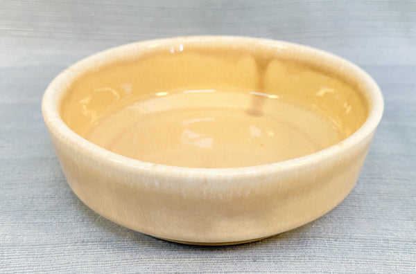 Hull Pottery 7.5" Round Beige Glazed Bowl