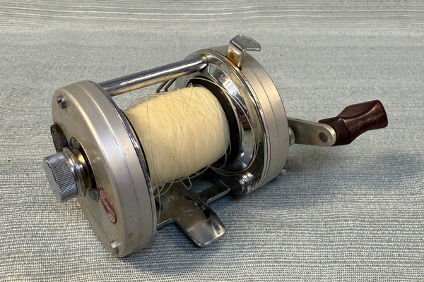 Vtg. DAM Quick Champion 800B Fishing Reel, Made in W. Germany