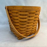 Longaberger 1999 Medium Basket with Handle