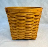 Longaberger 1999 Medium Basket with Handle