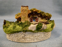 Maurice Wideman American Collection Well House and Sod House Figurines