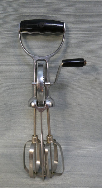 Vintage Turner & Seymour Superwhirl Egg Beater