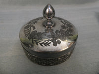 Meriden Britannia Co. Silver Plate Dome Butter Dish 4974